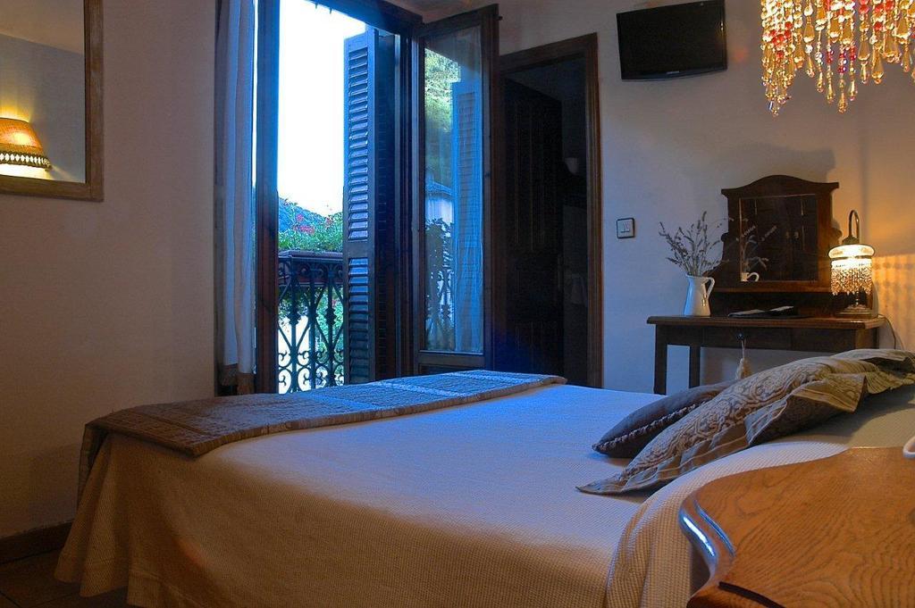 Hotel Casa Frauca ซาร์บีเซ ห้อง รูปภาพ