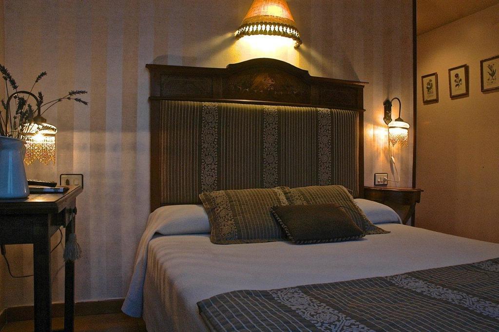 Hotel Casa Frauca ซาร์บีเซ ห้อง รูปภาพ