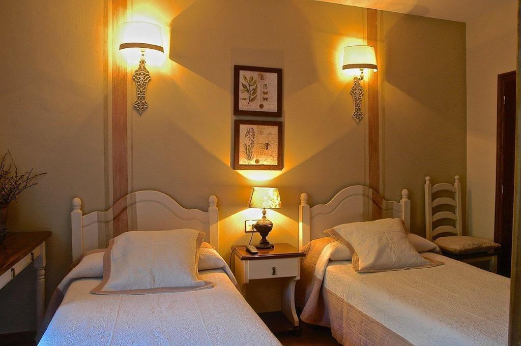 Hotel Casa Frauca ซาร์บีเซ ห้อง รูปภาพ