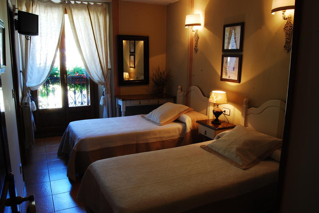 Hotel Casa Frauca ซาร์บีเซ ภายนอก รูปภาพ